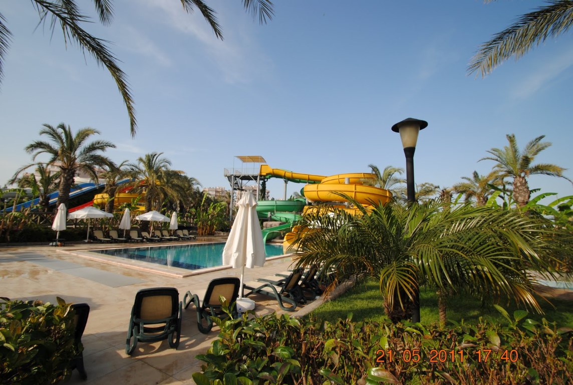 imagini hotel ROYAL WINGS LARA